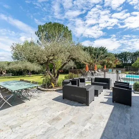 Spacieuse A Avec Piscine Privee *